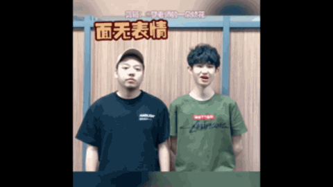 青草逐渐掩